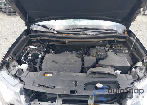 2017 Mitsubishi Outlander Se/Sel z USA, uszkodzony, nr VIN JA4AZ3A30HZ003020